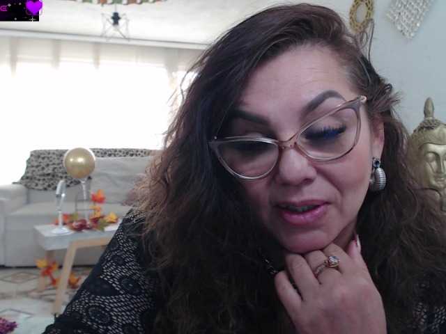 Myrnasexxx live cam on BongaCams