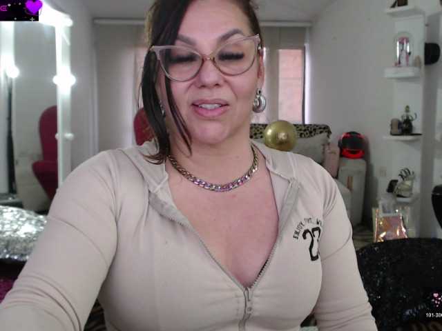 Myrnasexxx live cam