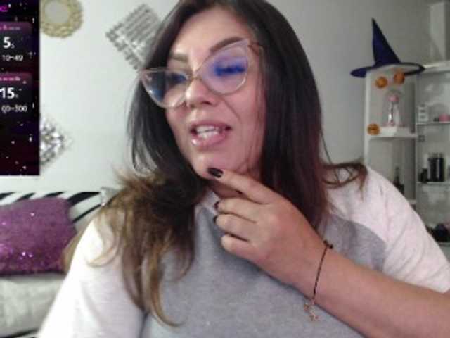 Myrnasexxx live cam on BongaCams