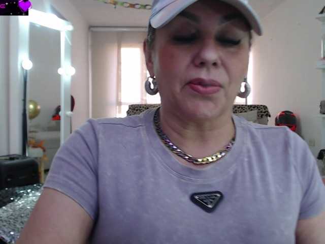 Myrnasexxx live cam on BongaCams