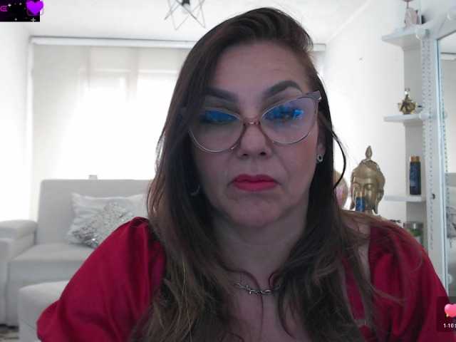 Myrnasexxx live cam on BongaCams