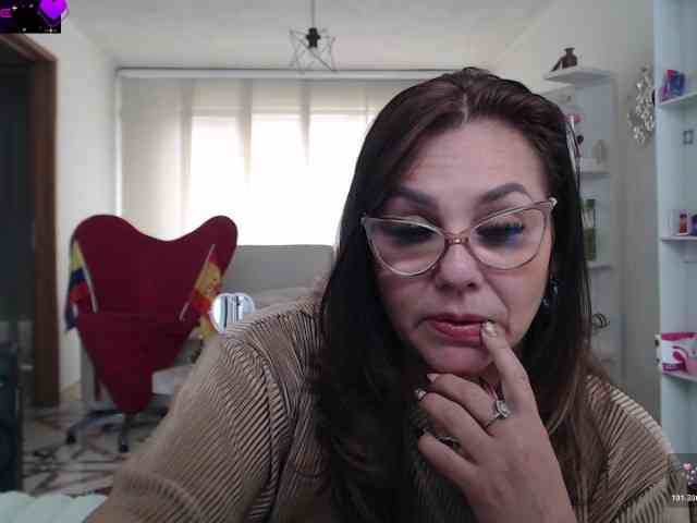 Myrnasexxx webcam