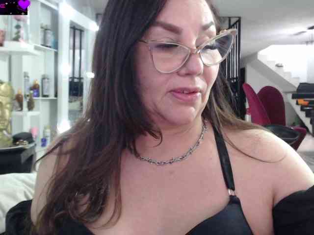 Myrnasexxx webcam