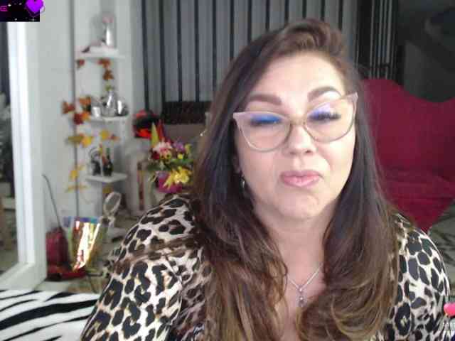 Myrnasexxx webcam