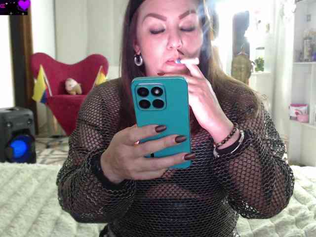 Myrnasexxx webcam