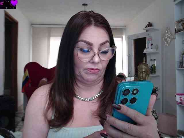 Myrnasexxx webcam