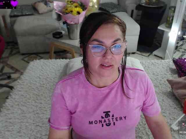 Myrnasexxx webcam