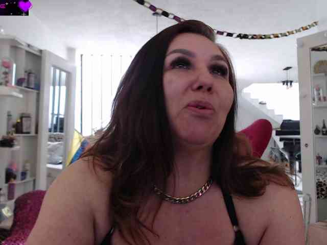 Myrnasexxx webcam