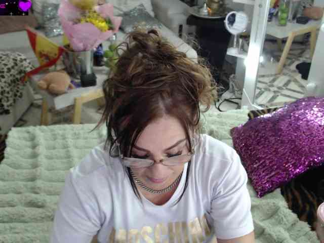 Myrnasexxx webcam
