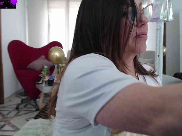 Myrnasexxx webcam