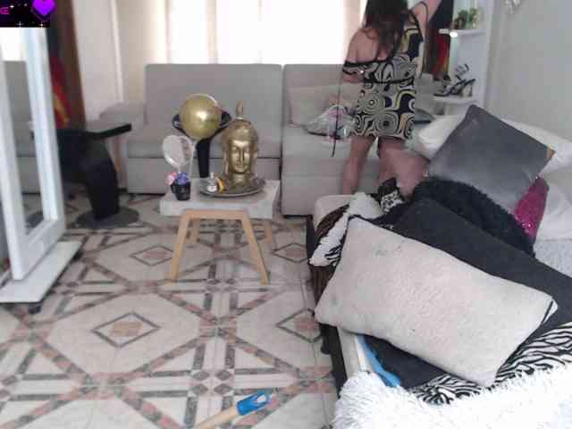 myrnasexxx's live room