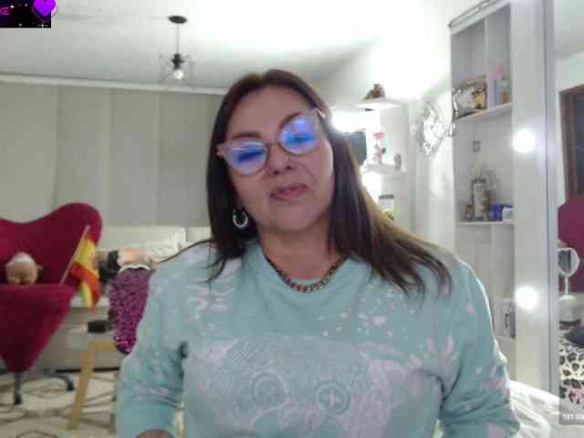 myrnasexxx's live room