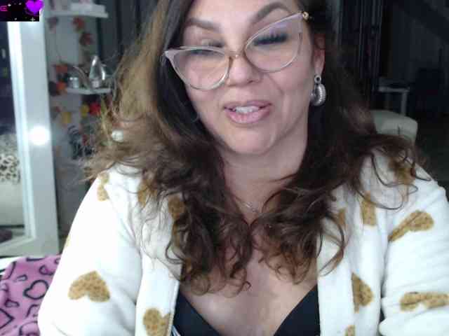 Myrnasexxx webcam