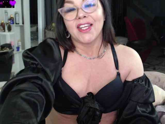 Myrnasexxx webcam