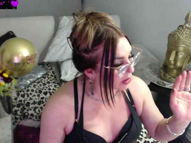 Myrnasexxx webcam