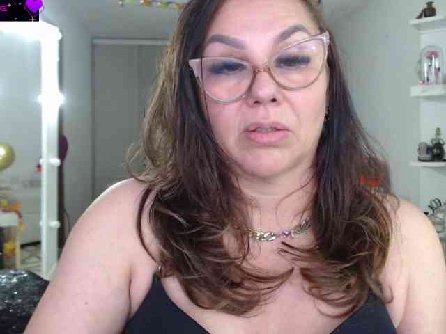 Myrnasexxx webcam