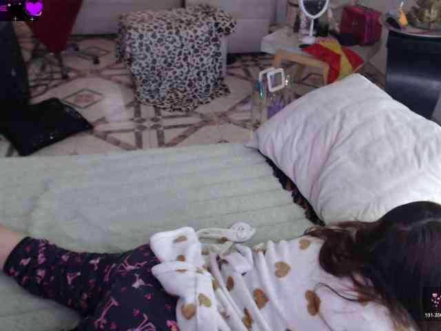 Myrnasexxx webcam