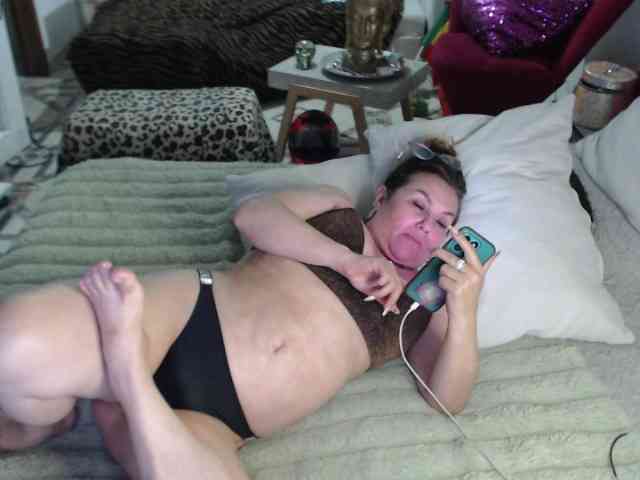 Myrnasexxx Live Webcam on BongaCams