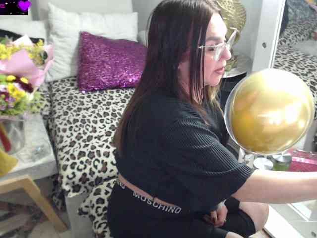 Myrnasexxx webcam