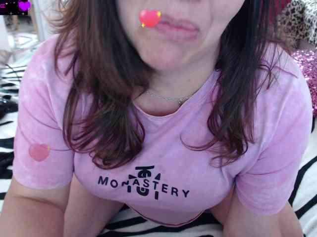 Myrnasexxx webcam