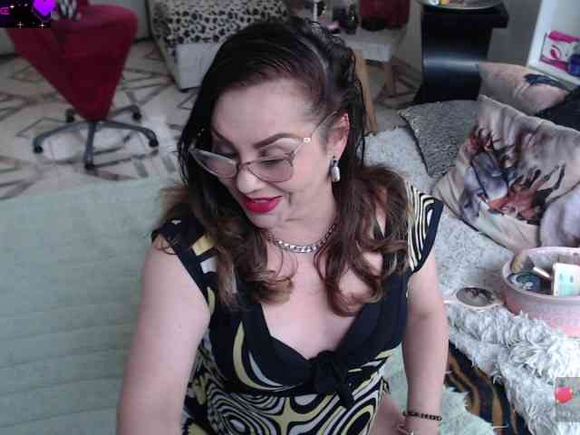 Myrnasexxx webcam