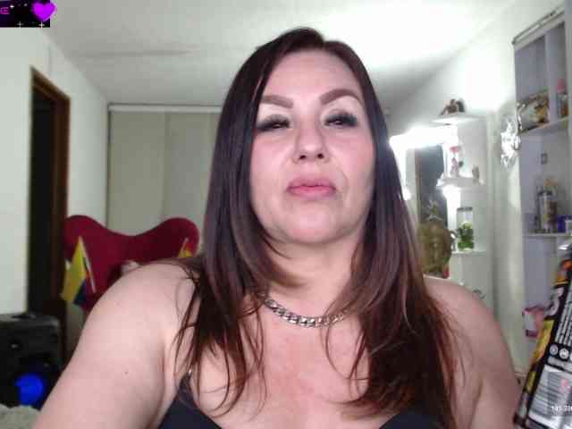 Myrnasexxx webcam
