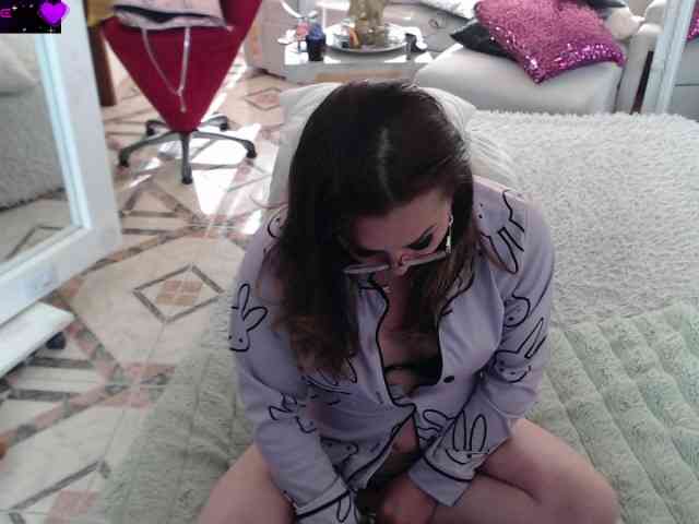 Myrnasexxx Live Webcam on BongaCams
