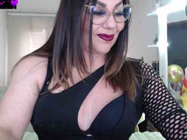 Myrnasexxx webcam