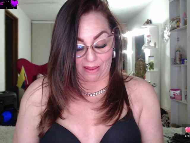 Myrnasexxx webcam