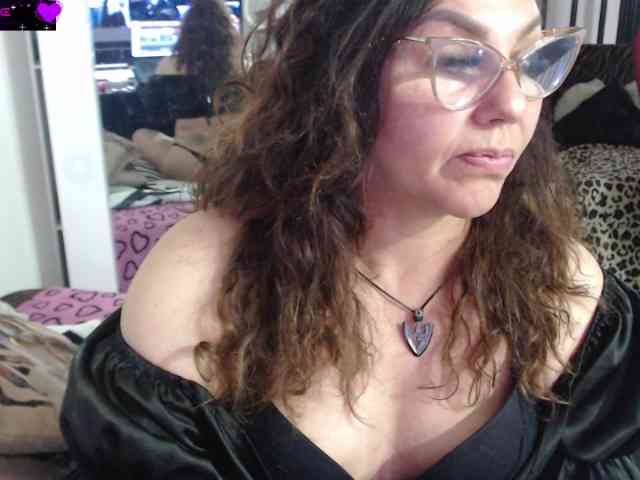 Myrnasexxx webcam