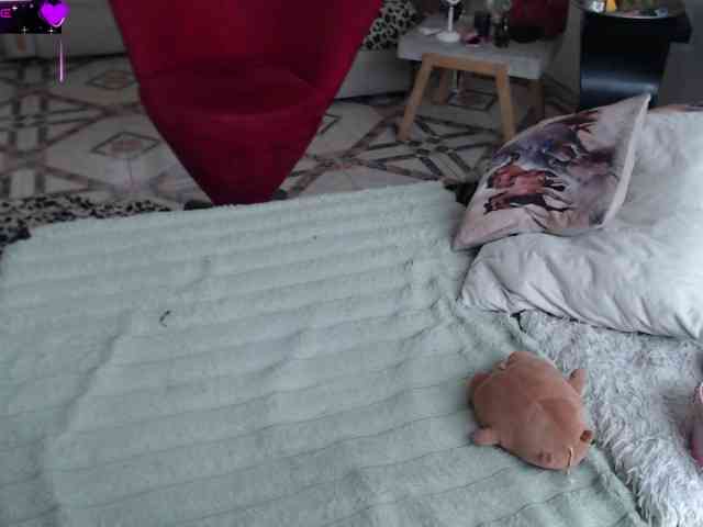 Myrnasexxx webcam
