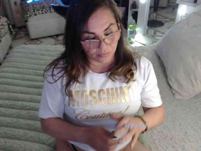 Myrnasexxx webcam