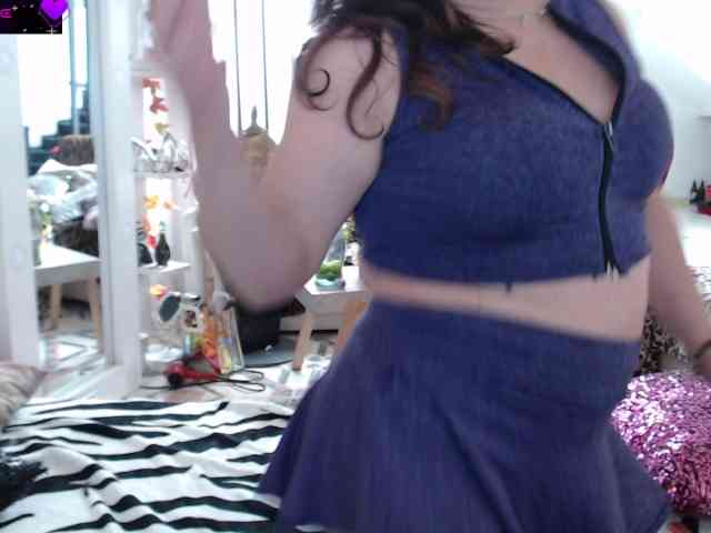 Myrnasexxx webcam