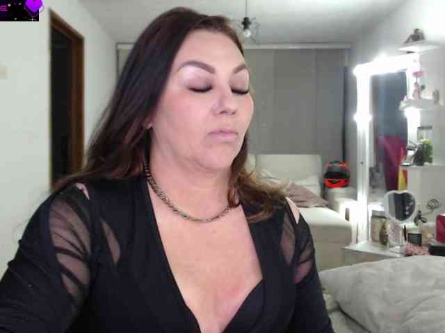 Myrnasexxx webcam