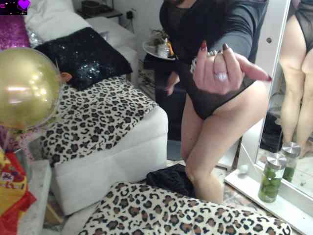 Myrnasexxx webcam