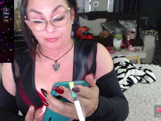 Myrnasexxx webcam