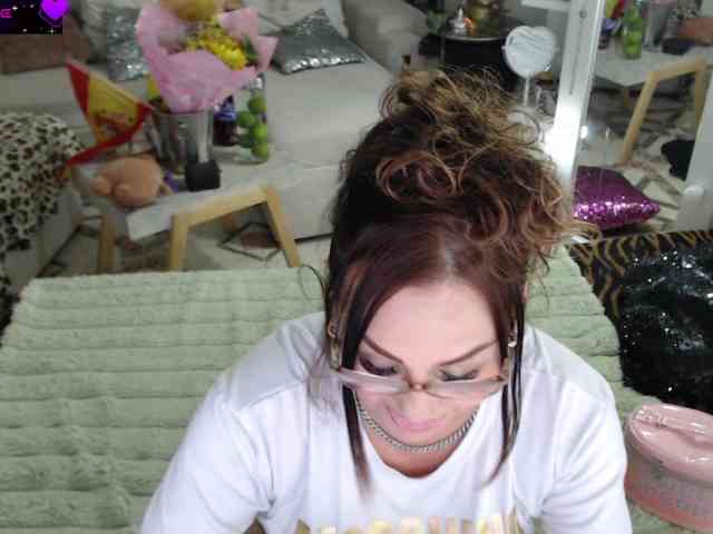 Myrnasexxx webcam