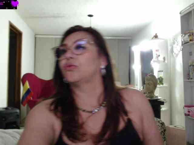 Myrnasexxx webcam