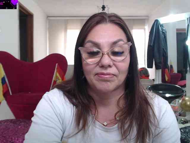 Myrnasexxx webcam