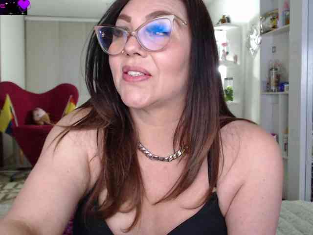 Myrnasexxx webcam