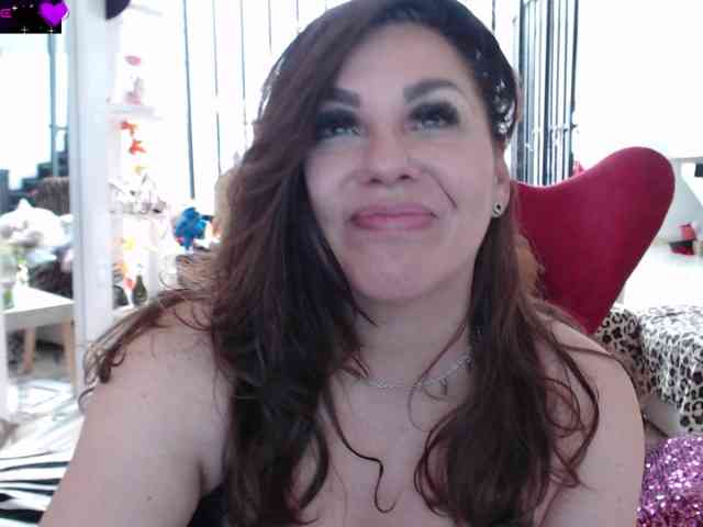 amateur pornstar live Myrnasexxx