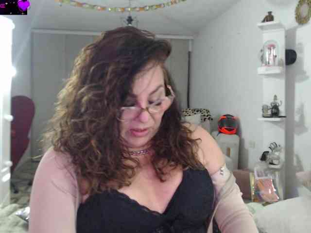 Myrnasexxx webcam