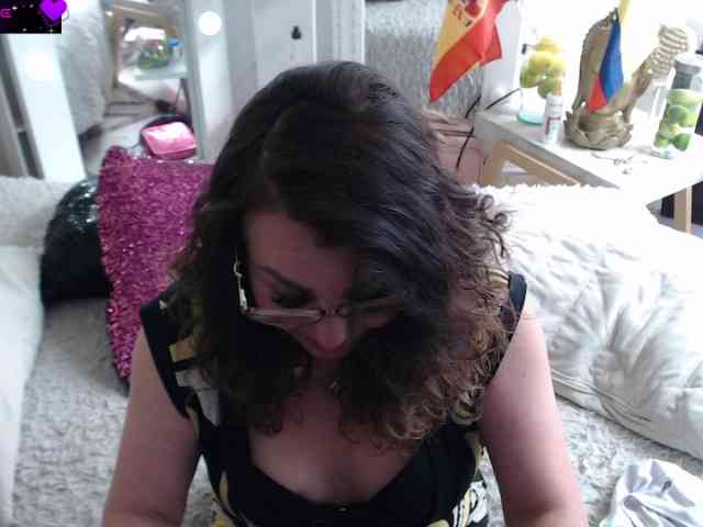 Myrnasexxx webcam