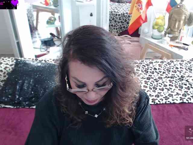 Myrnasexxx webcam