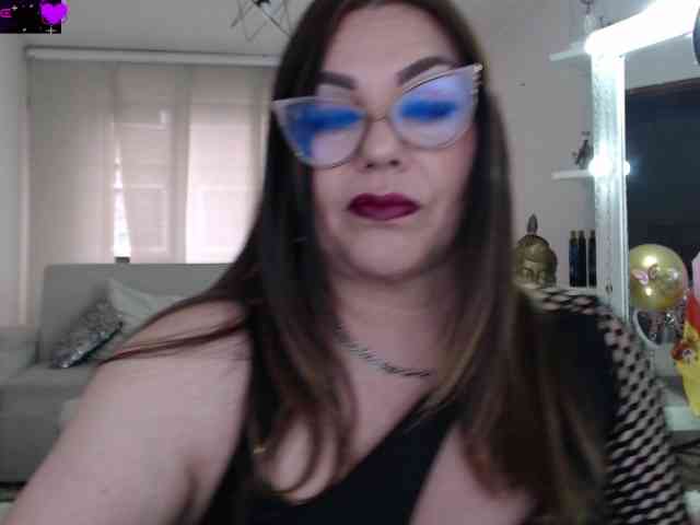Myrnasexxx webcam