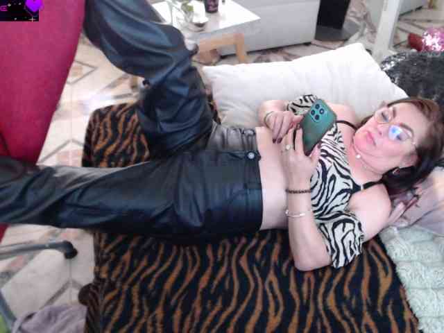 Myrnasexxx webcam