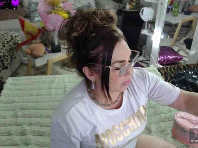 Myrnasexxx webcam