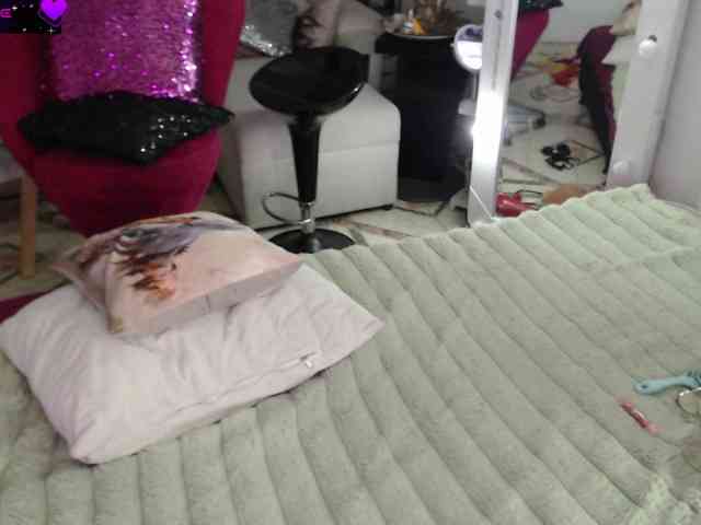 Myrnasexxx webcam