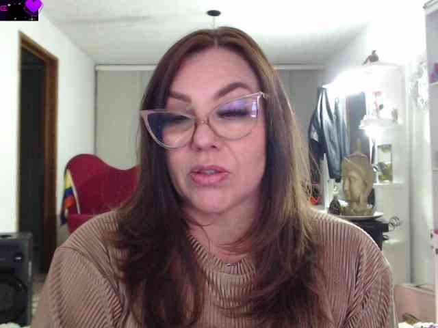 Myrnasexxx webcam