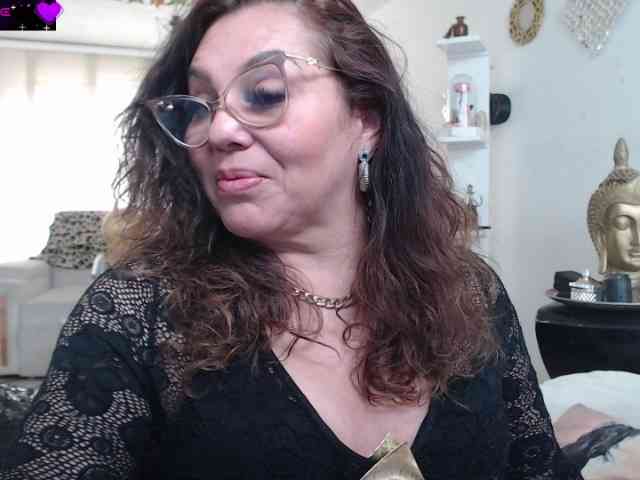 Myrnasexxx webcam